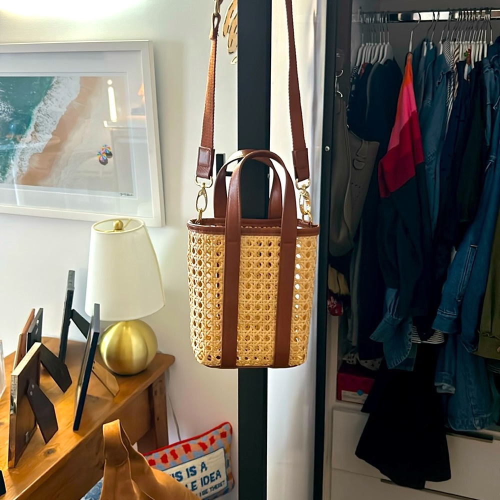 Adorable cross body/handbag